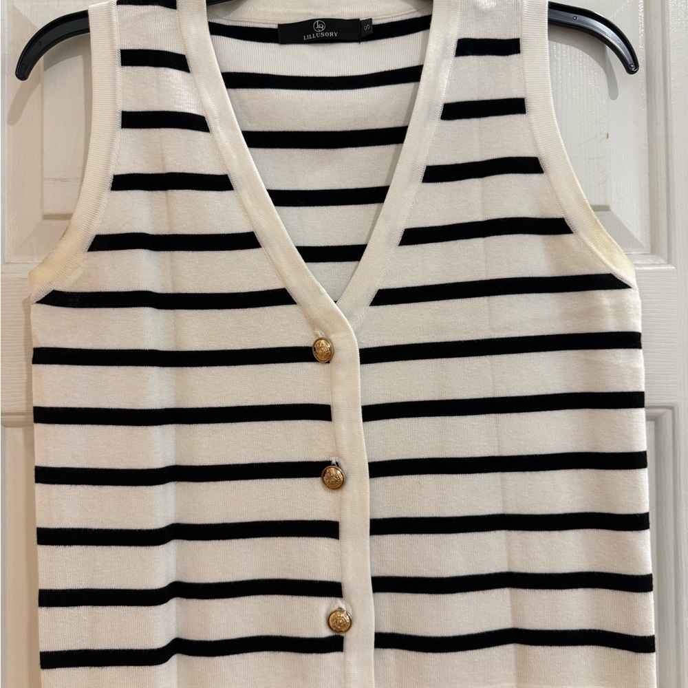 Black and White Striped Sleeveless Top